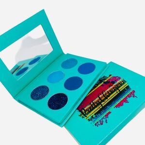 The Blue Eyeshadow Pallet
